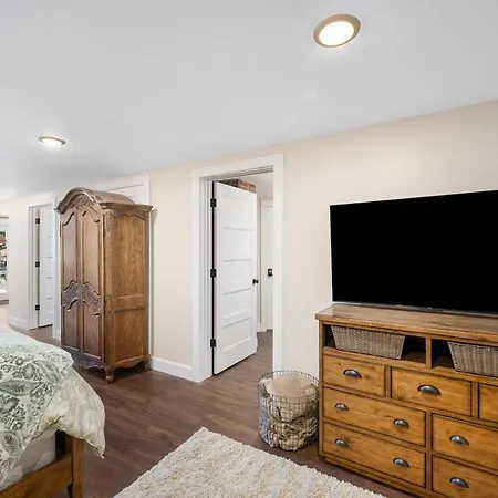 Country Cottage Basement Apartment Hayden Exterior photo