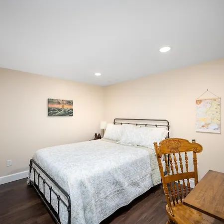 Country Cottage Basement Apartment Hayden Exterior photo